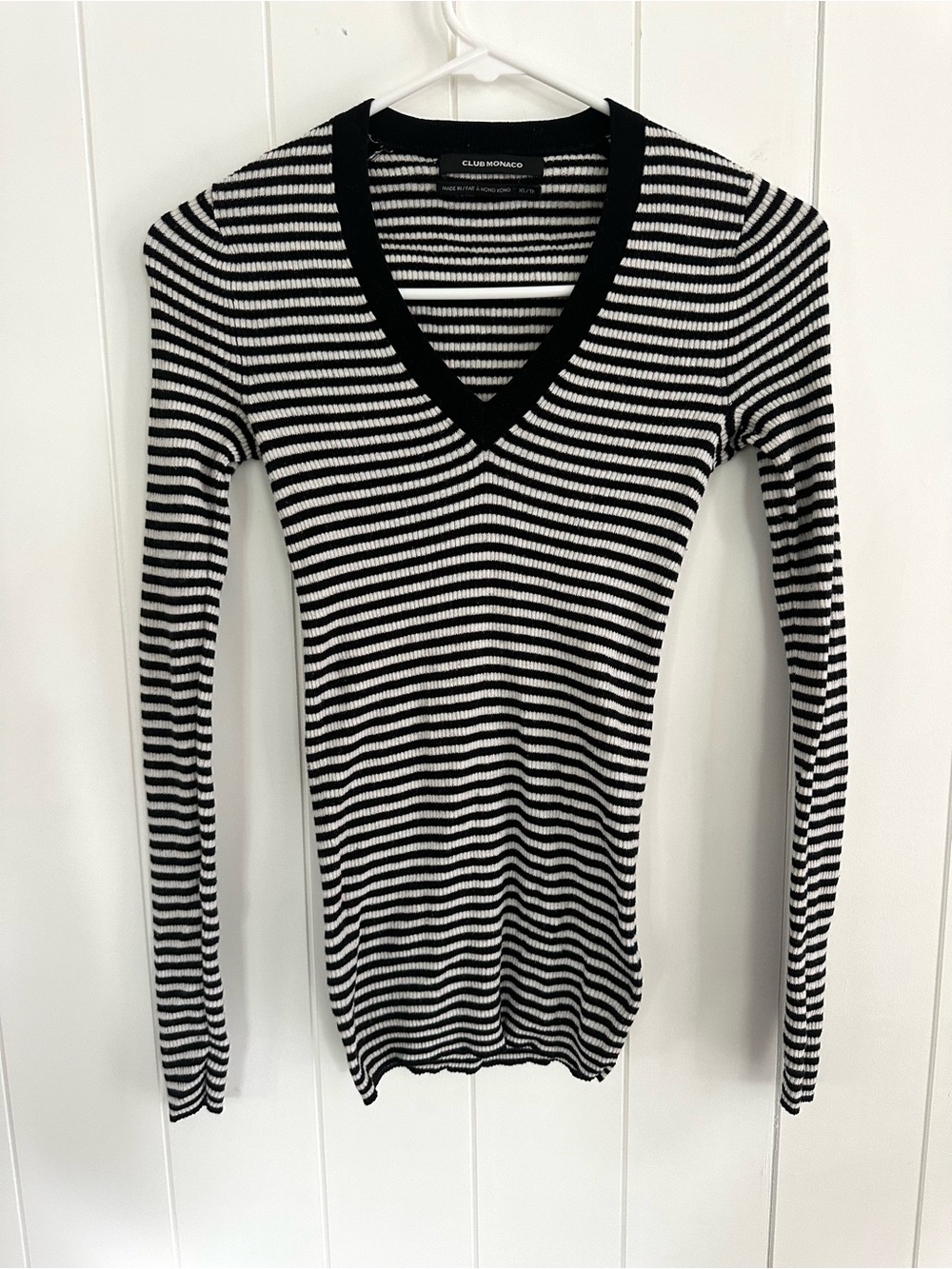 Vintage Club Monaco Black & White Striped V-Neck Cotton and Cashmere Top